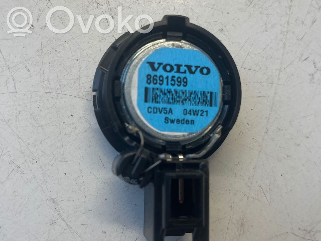 Volvo V50 Aukšto dažnio garsiakalbis galinėse duryse 