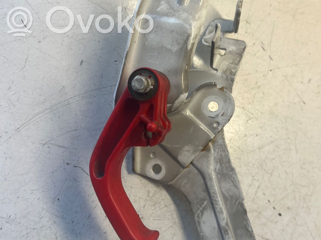 Volvo S70  V70  V70 XC Engine bonnet (hood) release handle 