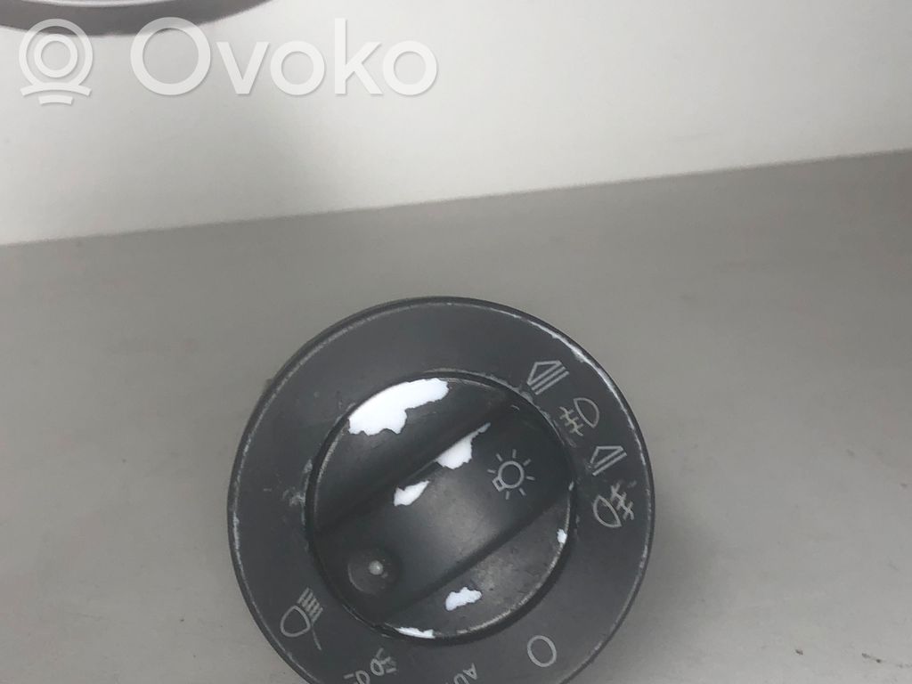 Interruptor de luz   8E0941531D,5PRK13875