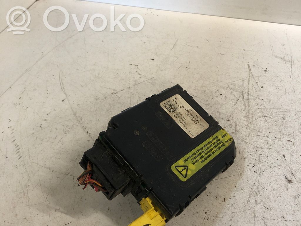 Audi A4 S4 B7 8E 8H Steering angle sensor 