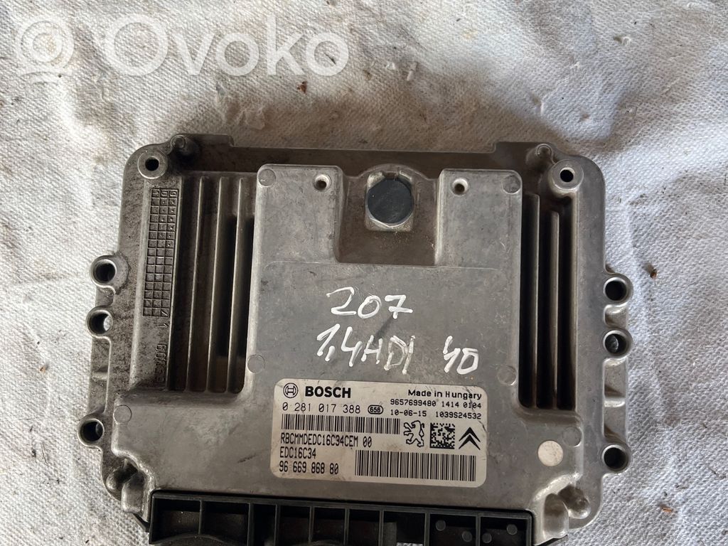 Citroen Xsara Picasso Engine control unit/module 