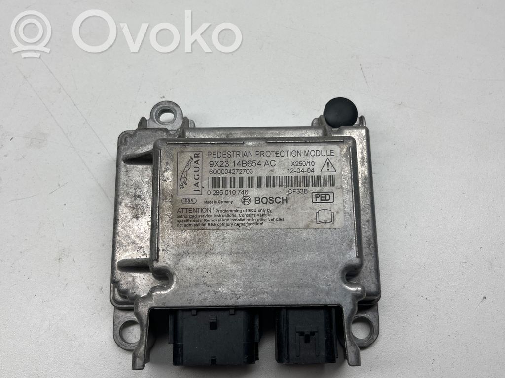 Airbag control unit/module   0285010746