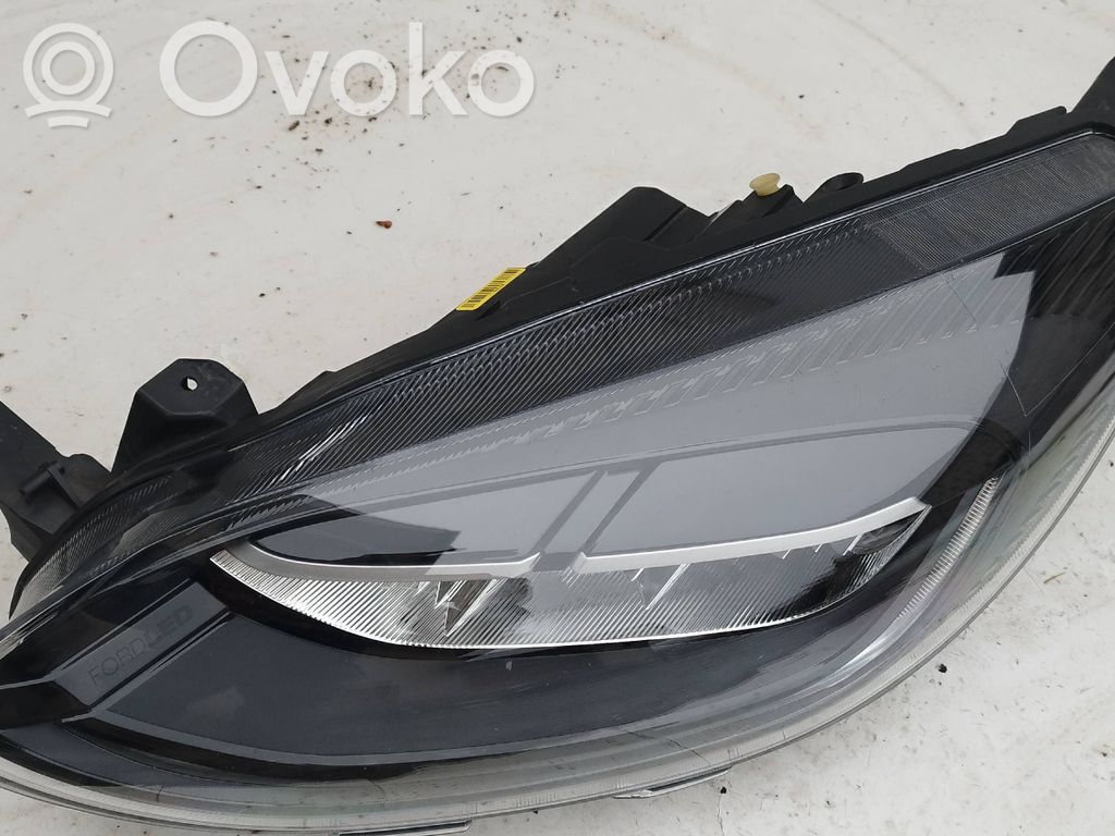 Ford Fiesta Headlight/headlamp 