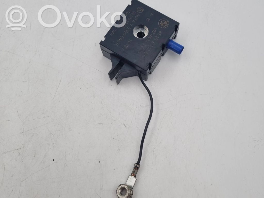 BMW 3 E46 Antenos stiprintuvas 