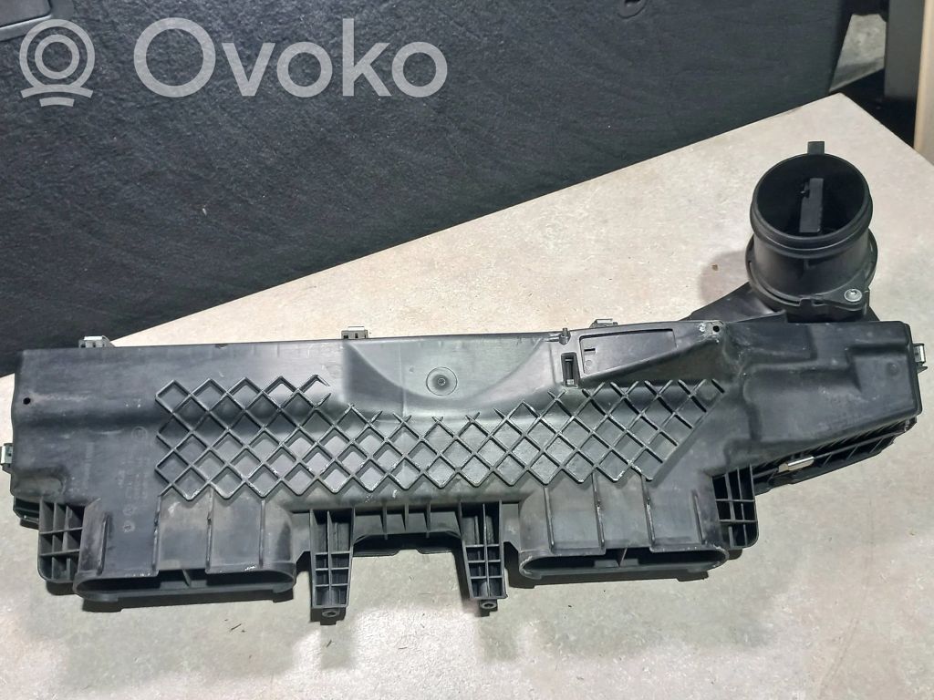 BMW X3 E83 Air filter box 