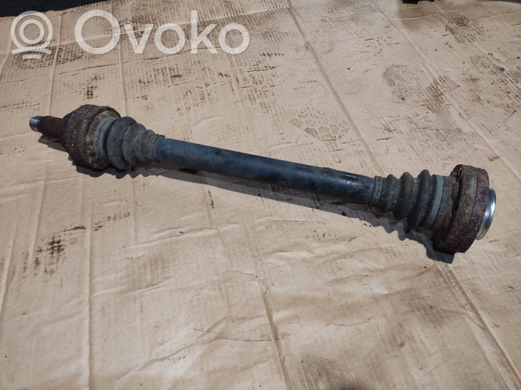 Takavetoakseli   7572429,33207572429