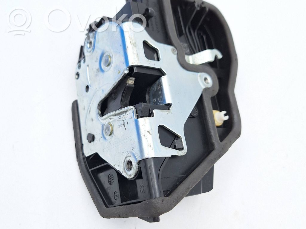 BMW X3 F25 Rear door lock 