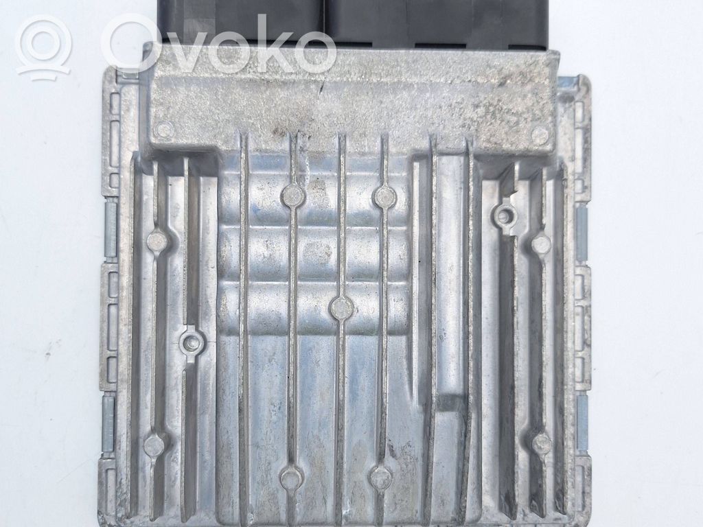 BMW X3 E83 Engine control unit/module 