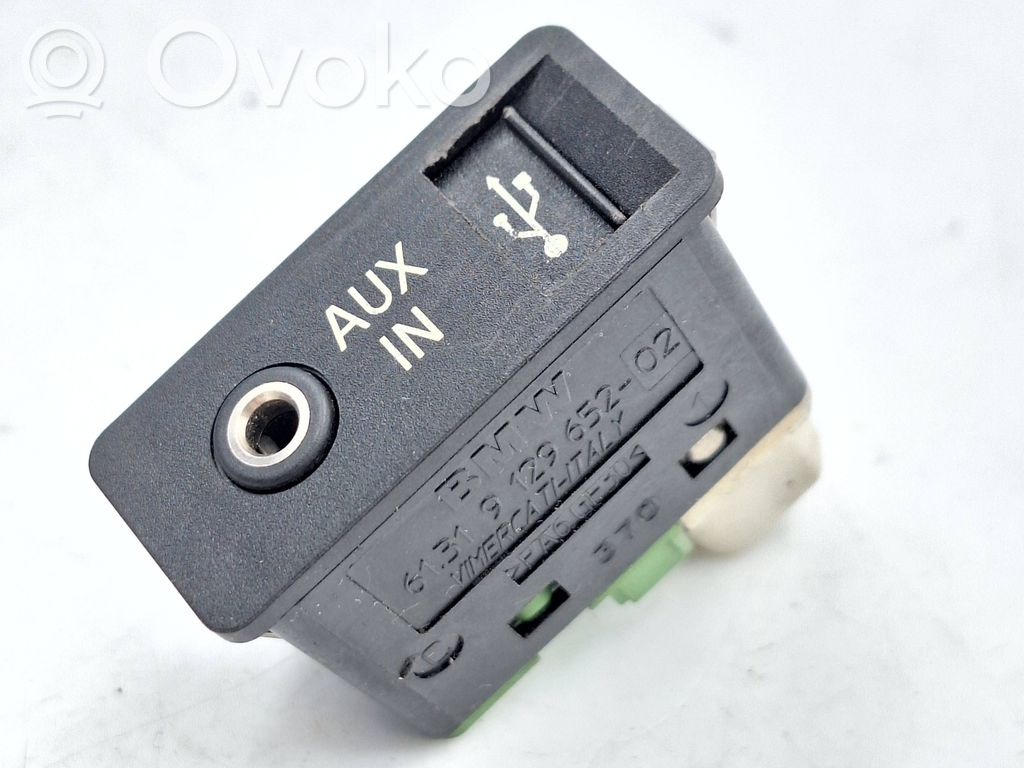 Разъем AUX   9129652,61319129652