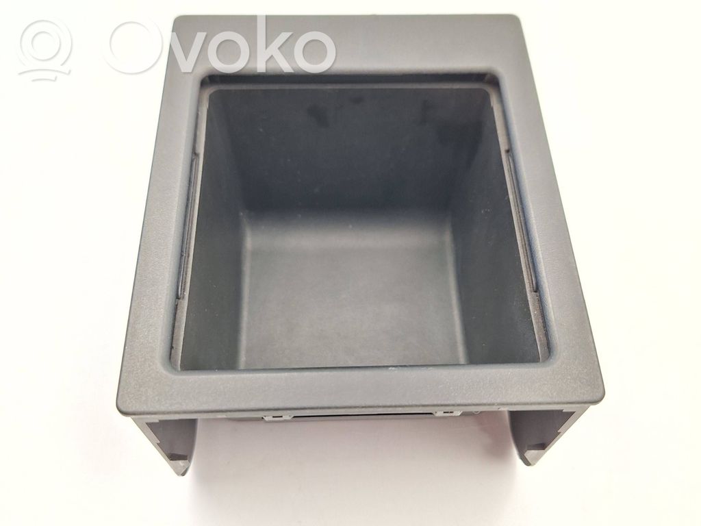 BMW 5 E39 Glove box central console 