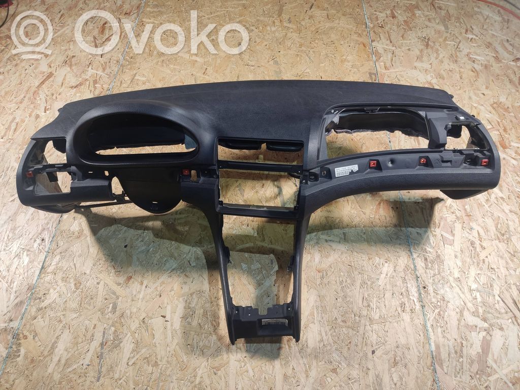 BMW 3 E46 Panelė 