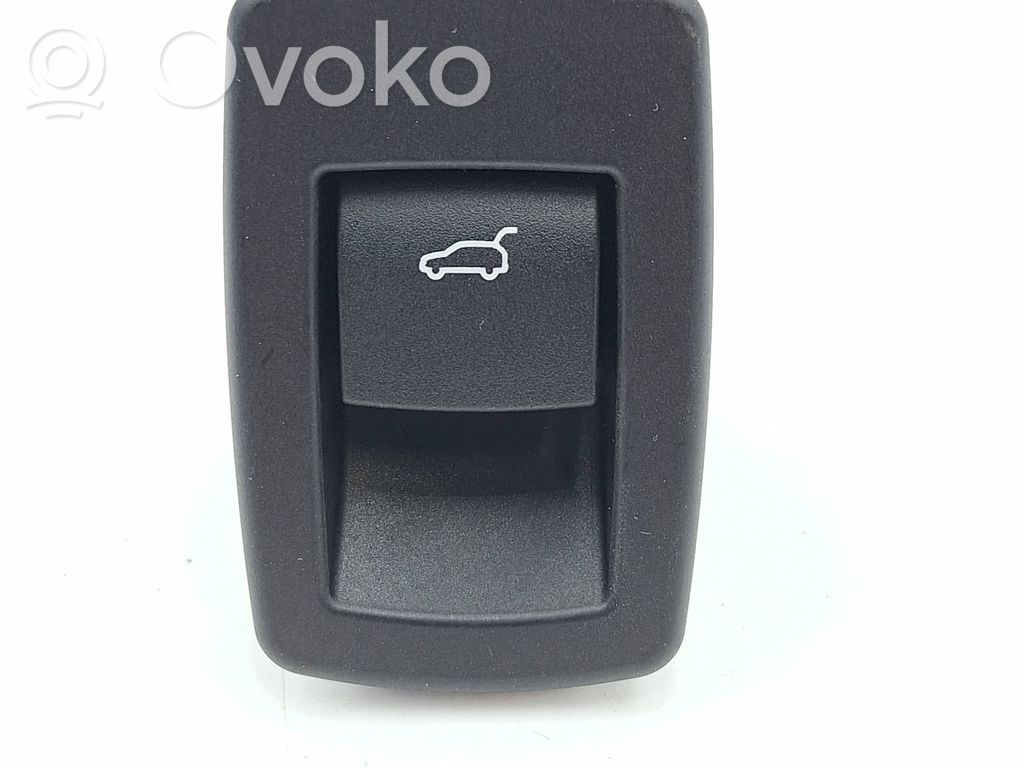 BMW 2 F45 Tailgate opening switch 