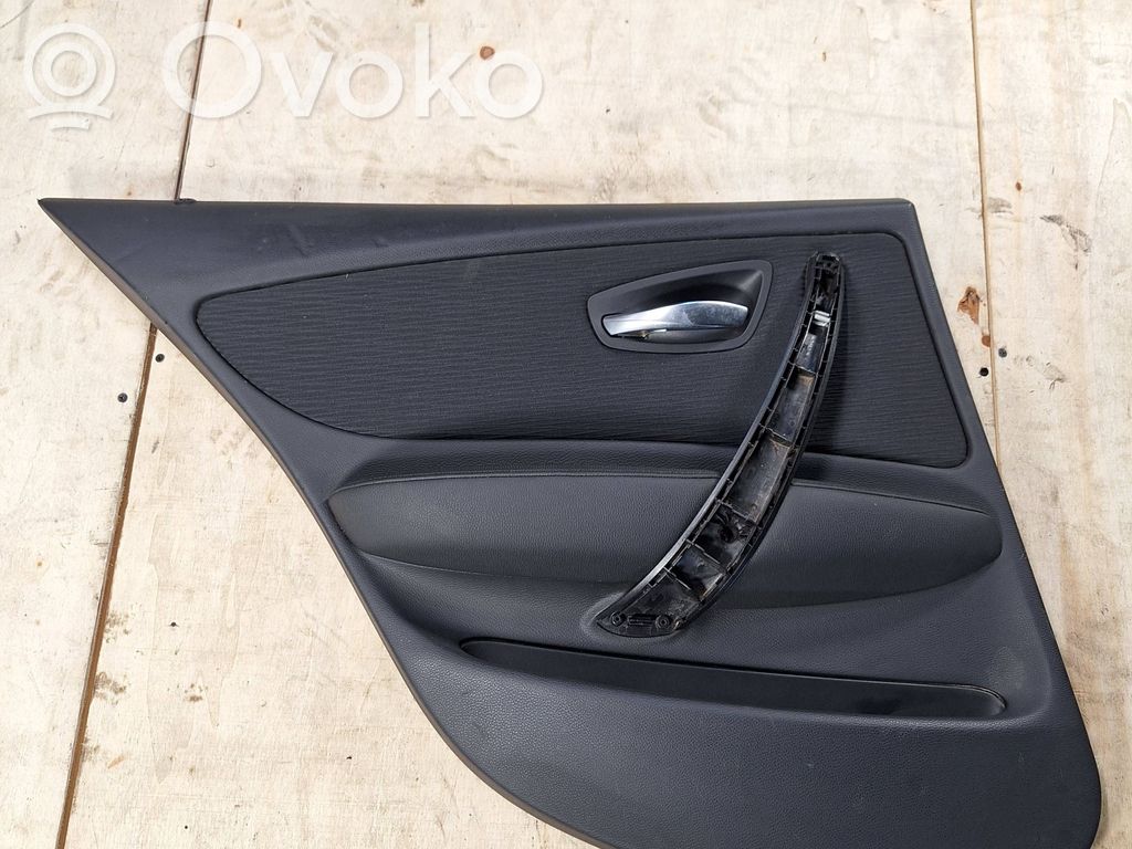 BMW 1 E81 E87 Apšuvums aizmugurējām durvīm 