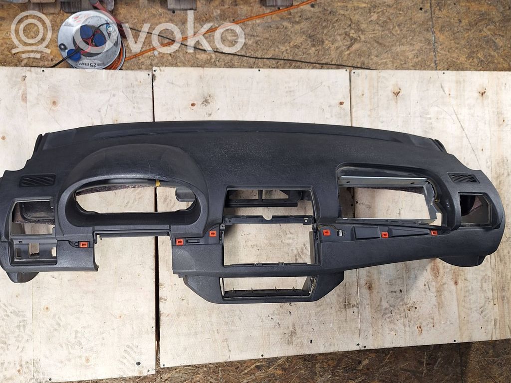 BMW X5 E53 Dashboard 