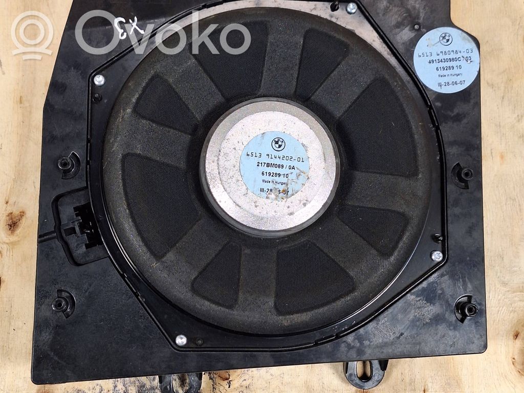 Enceinte subwoofer   6980984,6990104,65136980984,2752555912,65136990104