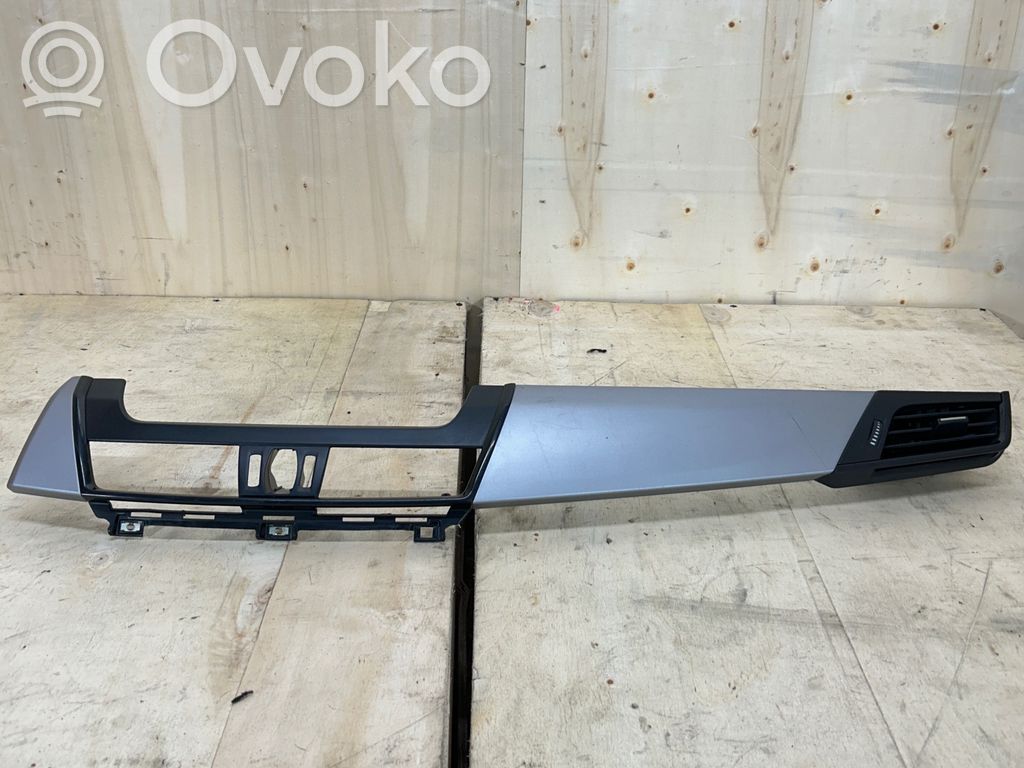 BMW 2 F45 Dash center air vent grill 