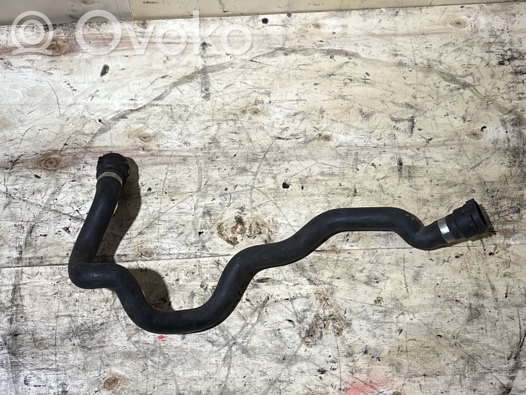 BMW 5 E39 Engine coolant pipe/hose 