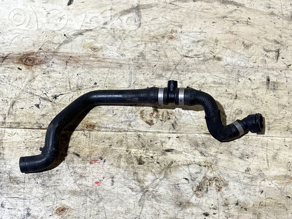 BMW X3 E83 Engine coolant pipe/hose 