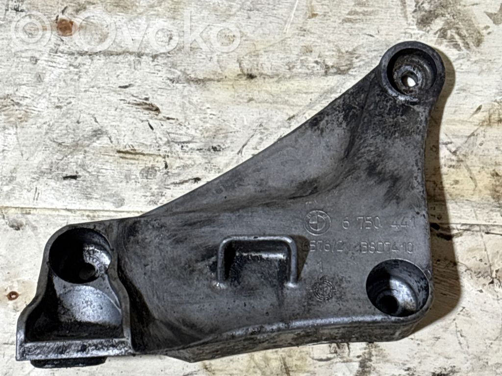 Soporte de montaje del motor (Usadas)   6750441,22116750441,1097151,22111097151