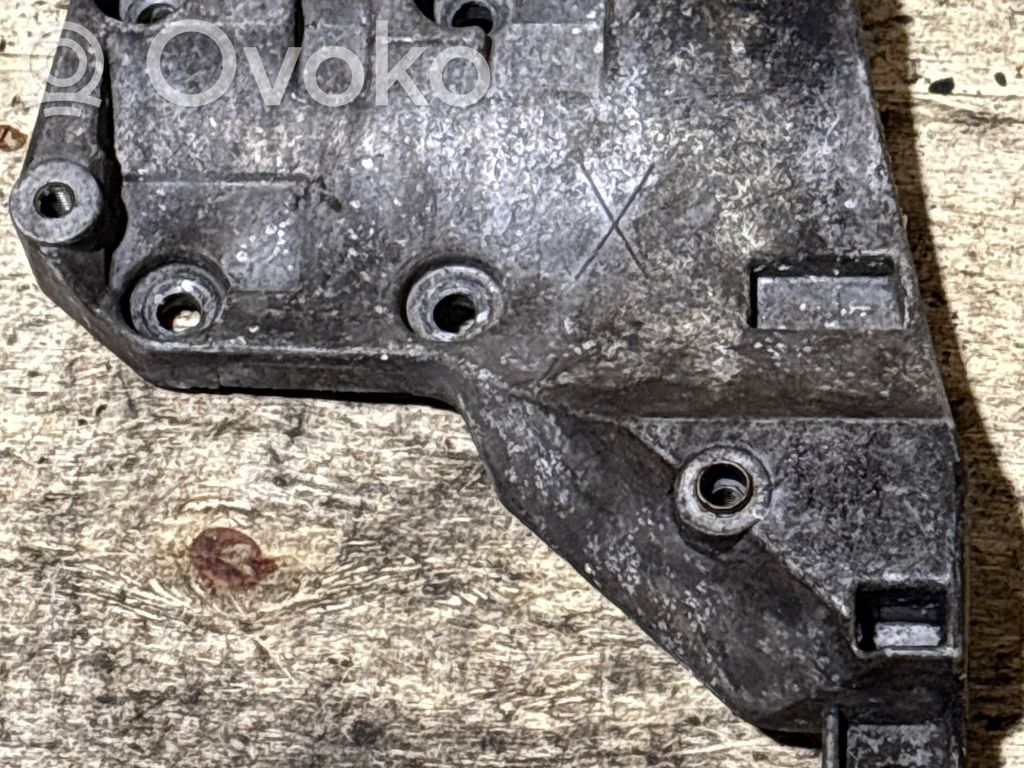 Uchwyt / Mocowanie sprężarki klimatyzacji   2246146,64552246146