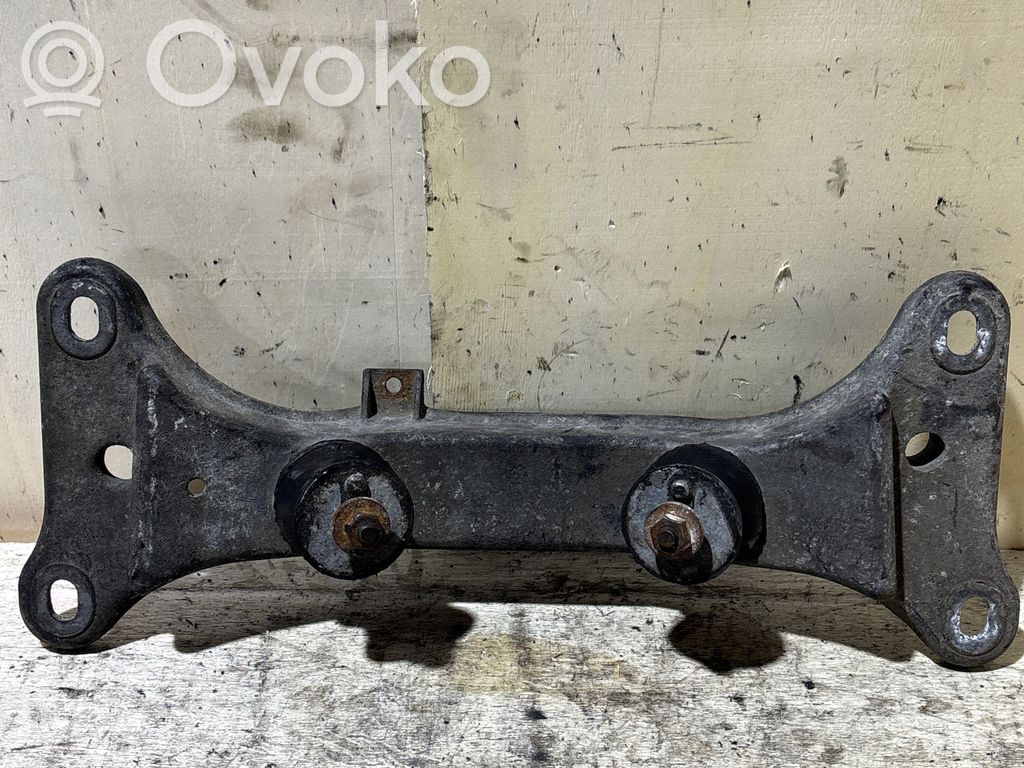 BMW 1 E81 E87 Pārnesumkārbas stiprinājuma kronšteins 