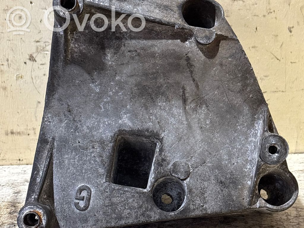 Engine mounting bracket   1432237,64551432237