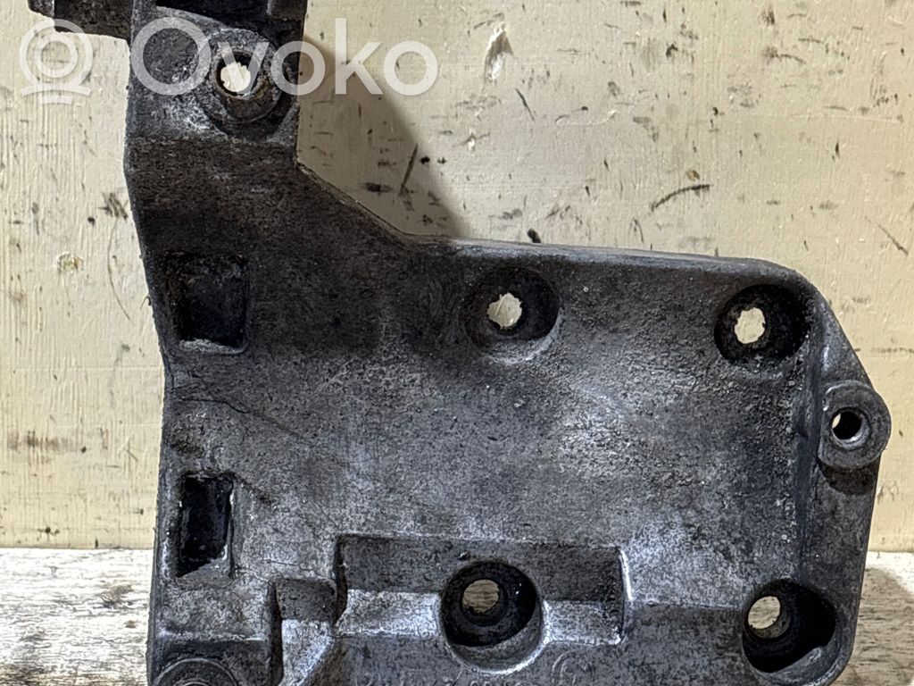BMW 5 E39 Halterung Klimakompressor 