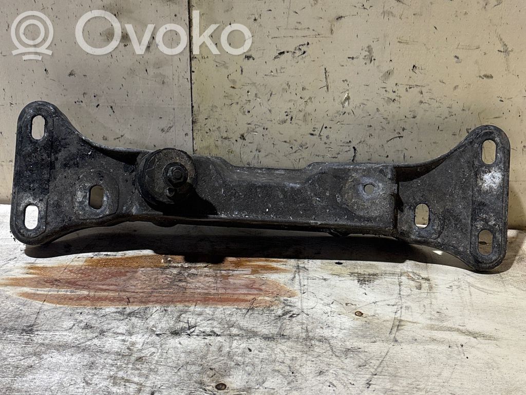 BMW 5 E39 Gearbox mounting bracket 