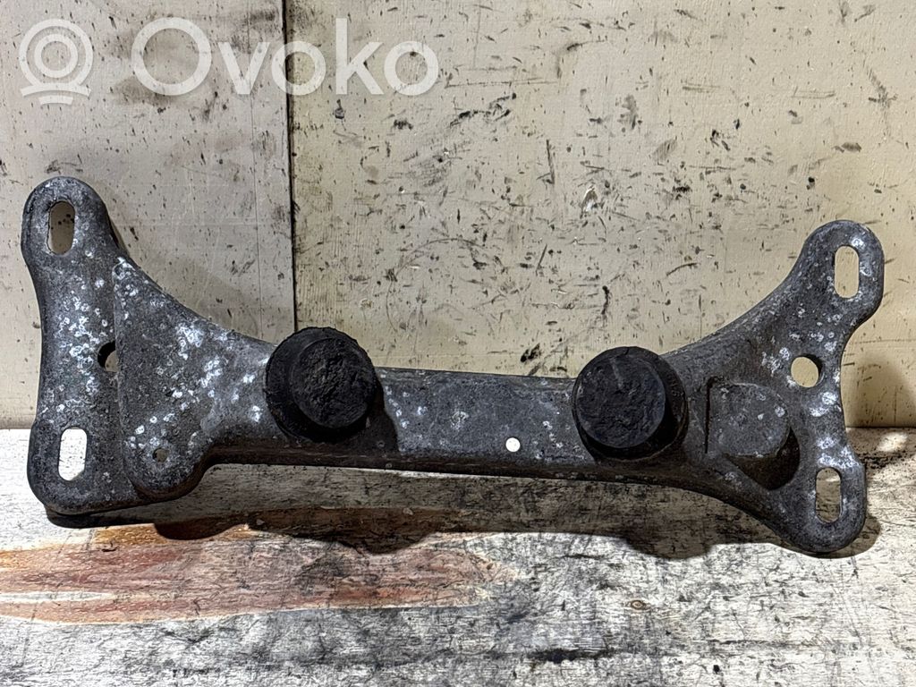 Gearbox mounting bracket   6757102,22326757102