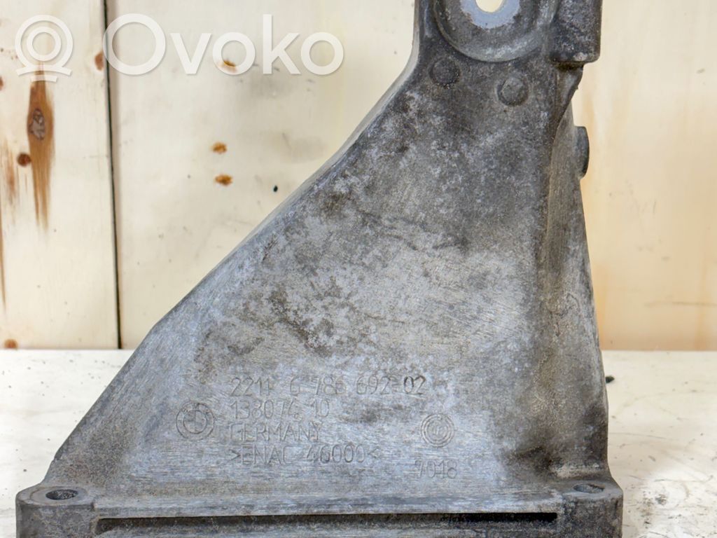 Soporte de montaje del motor (Usadas)   6786692,22116786692
