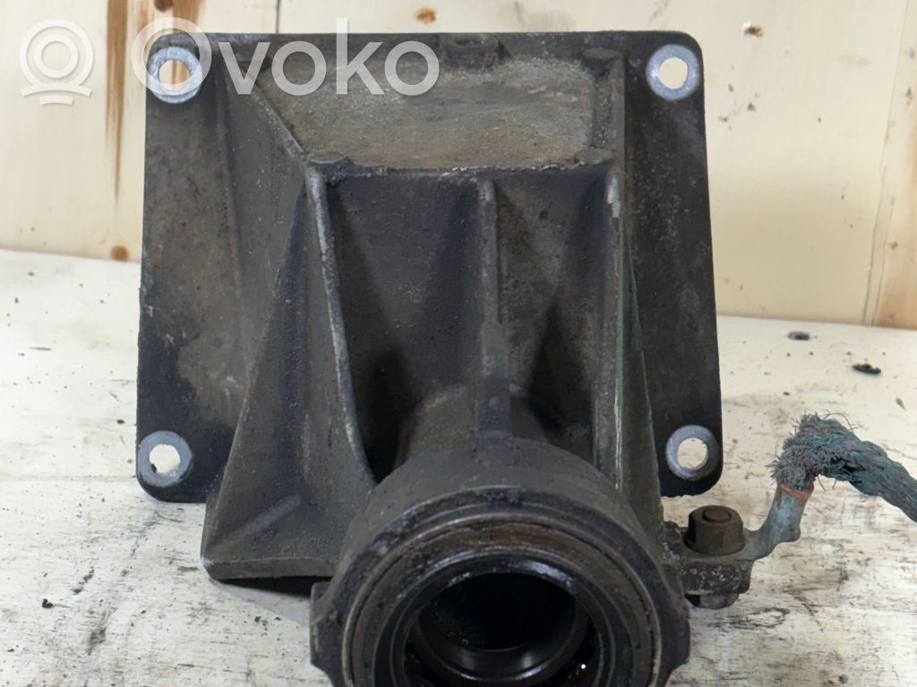 BMW X3 E83 Driveshaft support bearing bracket 