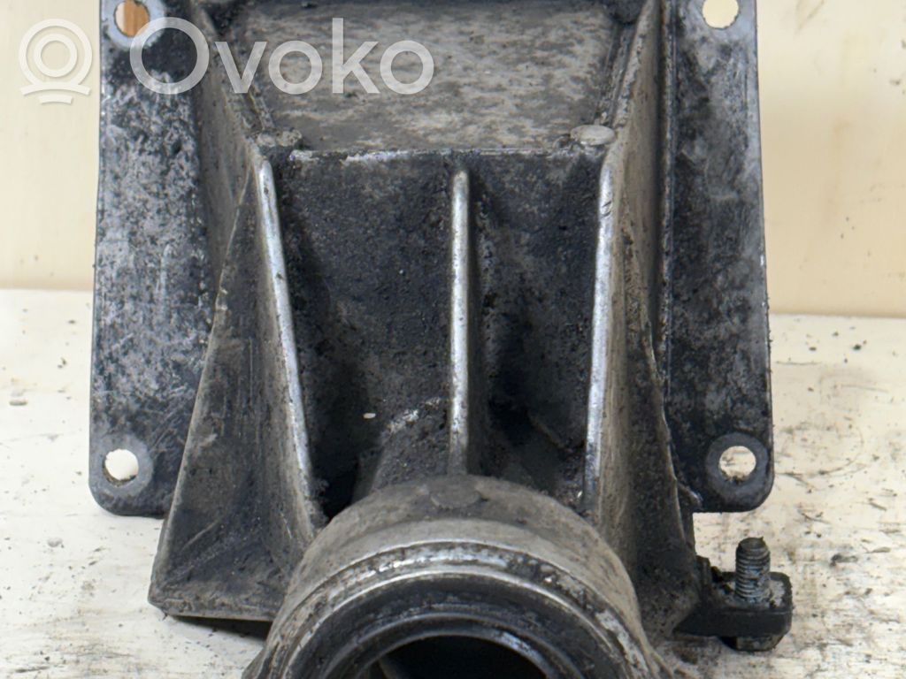 BMW X3 E83 Driveshaft support bearing bracket 