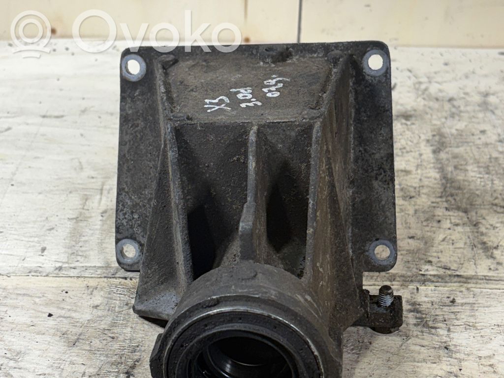 Driveshaft support bearing bracket   7516066,7516067,31537516067,31507516066