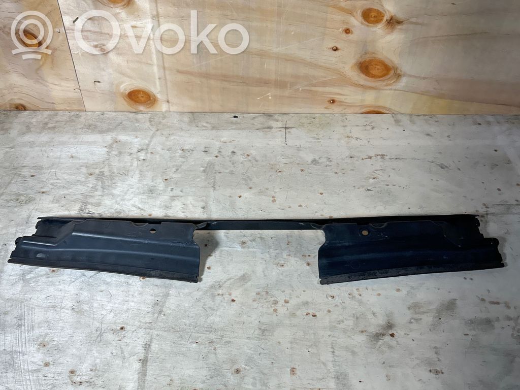 BMW 5 E60 E61 Kühlerverkleidung 