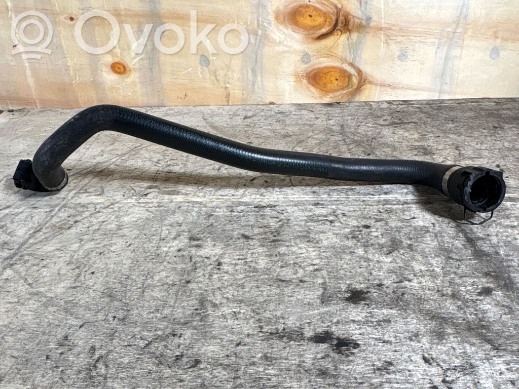 BMW X3 E83 Engine coolant pipe/hose 