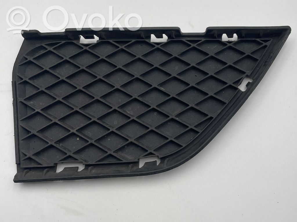 BMW X3 E83 Front bumper lower grill 