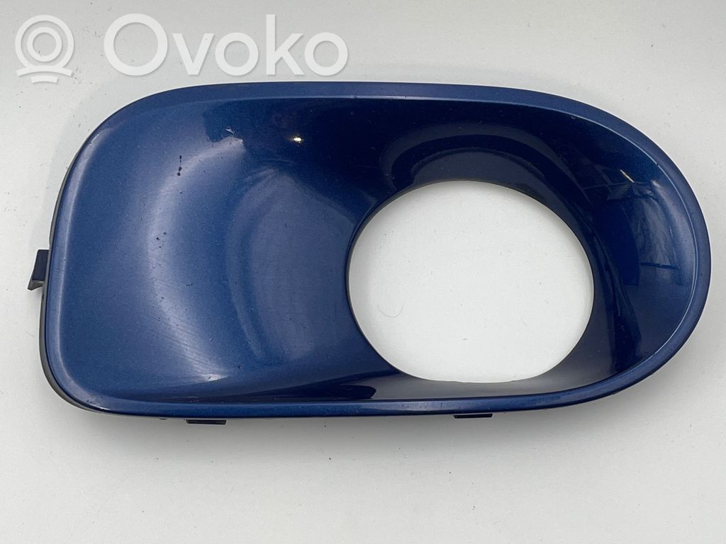 Etusumuvalon ritilä   7111763,7129299,51117111763,51117129299