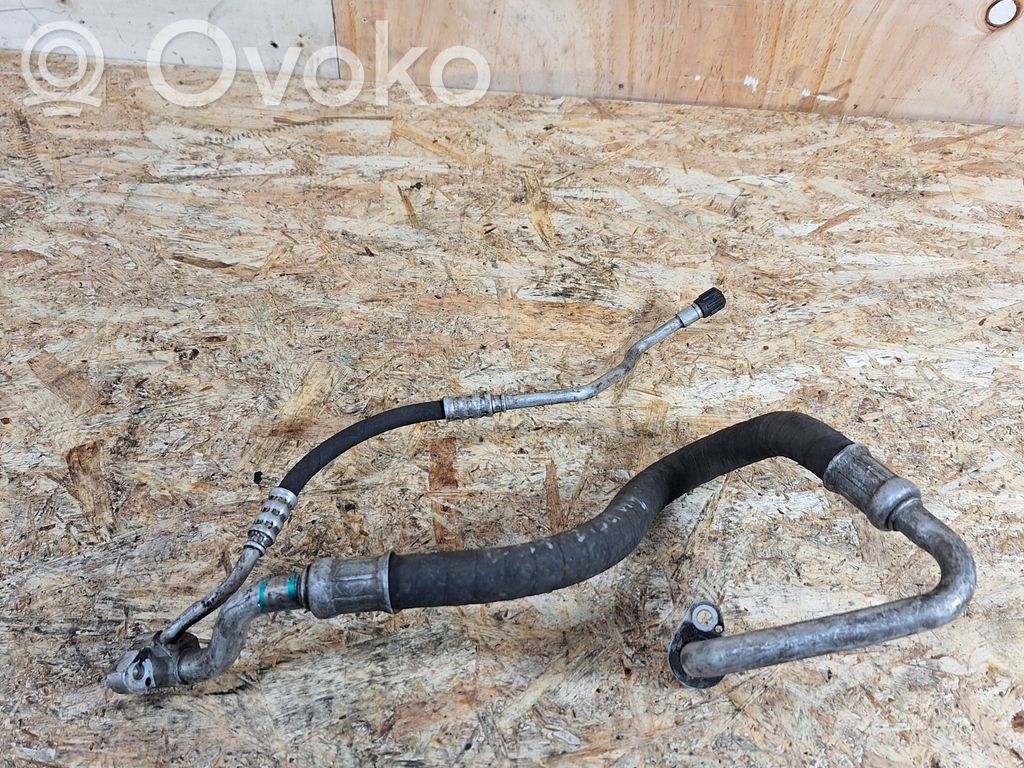 BMW 1 E82 E88 Air conditioning (A/C) pipe/hose 