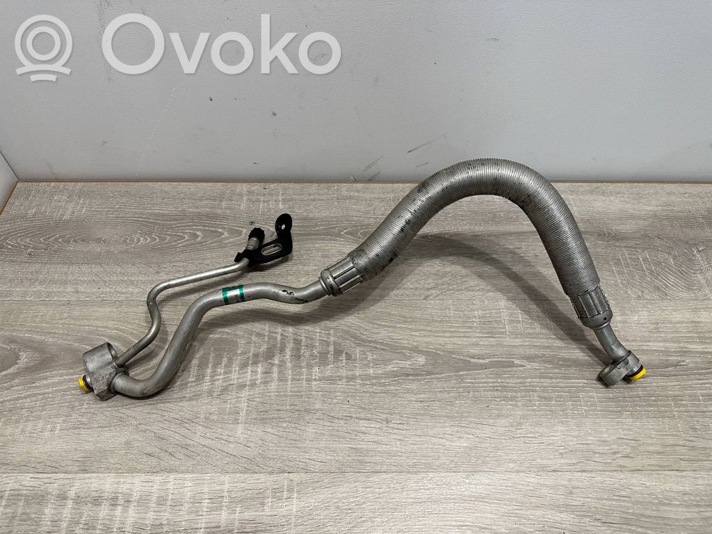 BMW X3 E83 Air conditioning (A/C) pipe/hose 
