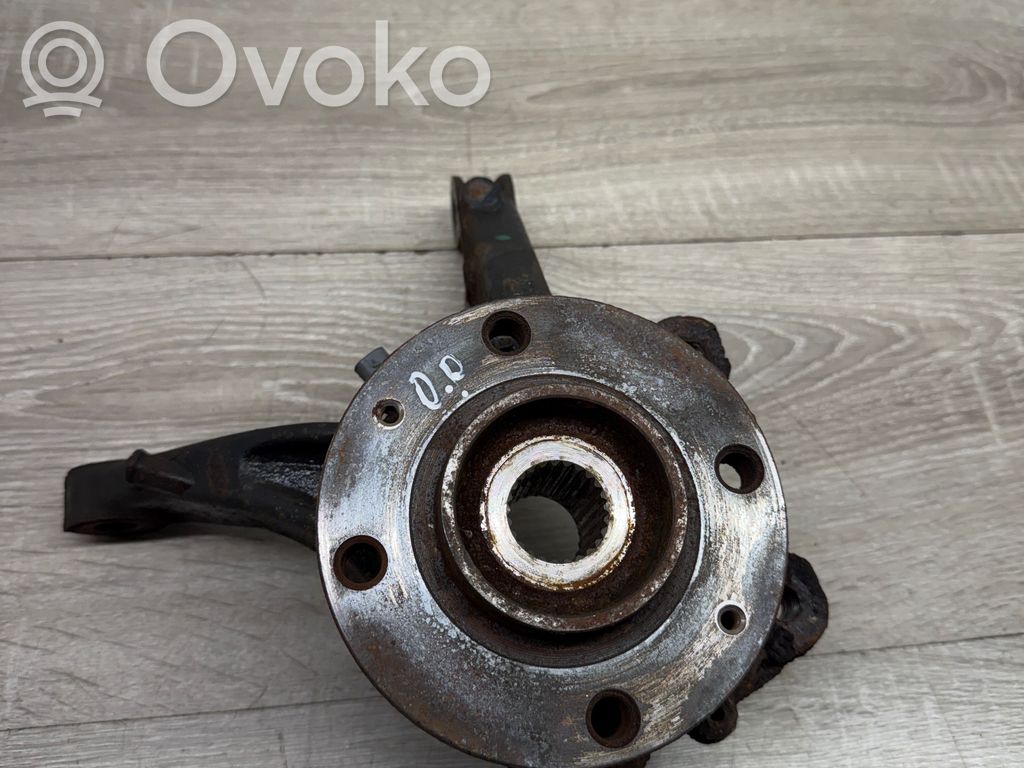 Front wheel hub