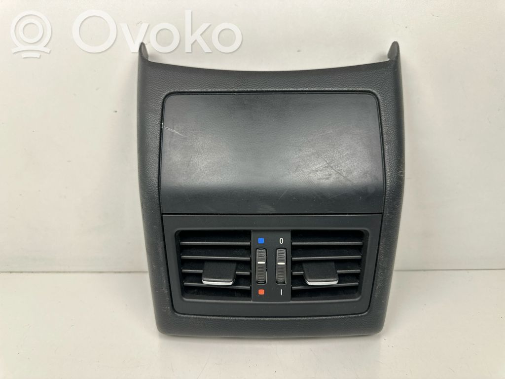 Aizmugurējā gaisa - ventilācijas reste   7129556,6932023,6932024