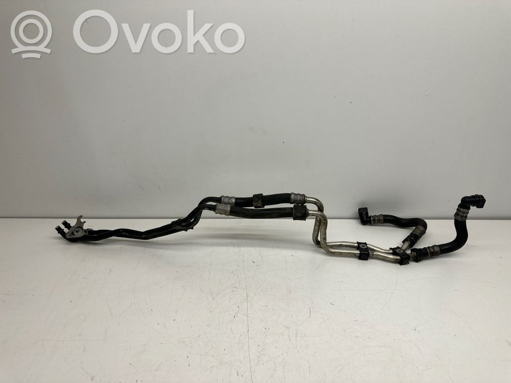 BMW 7 F01 F02 F03 F04 Conductă/furtun răcitor ulei cutie de viteze 