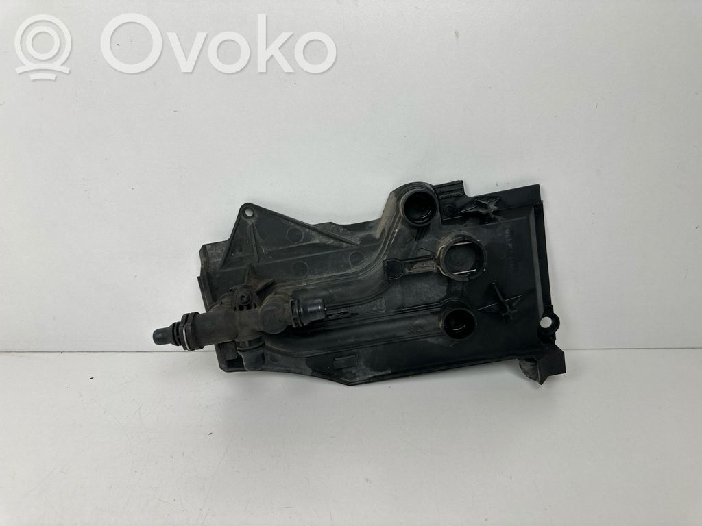 BMW X5 E53 Kita variklio skyriaus detalė 