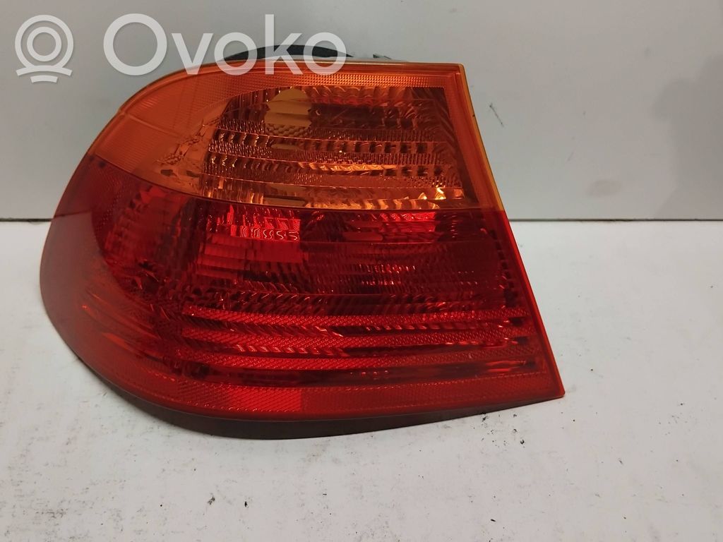 BMW 3 E46 Aizmugurējais lukturis virsbūvē 