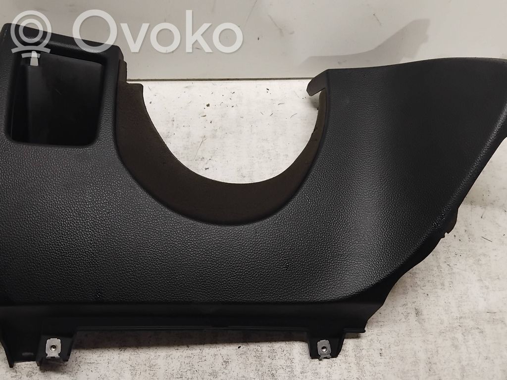 Dashboard lower bottom trim panel   6982670