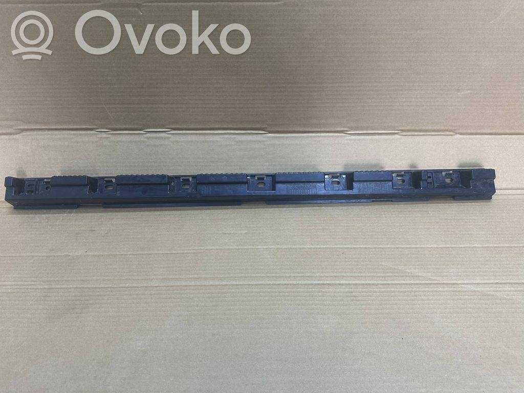 Sill supporting ledge   2991494