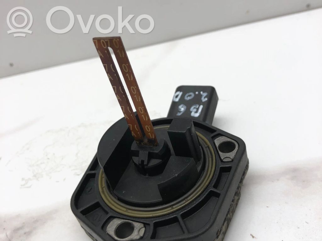 Volkswagen PASSAT B6 Oil level sensor 