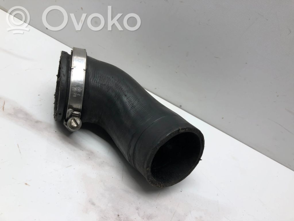 Volkswagen PASSAT B6 Intercooler hose/pipe 