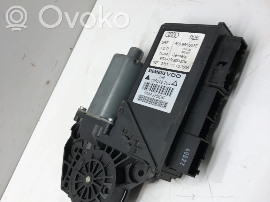 Audi A4 S4 B7 8E 8H Silniczek podnoszenia szyby drzwi tylnych 