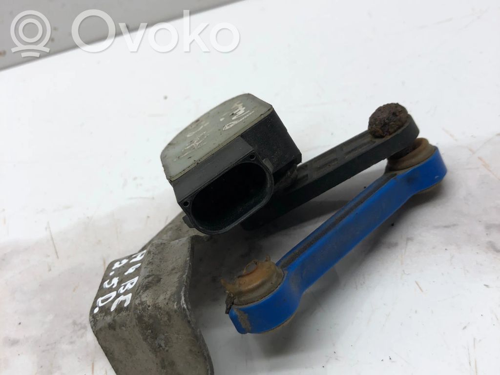 Audi A4 S4 B6 8E 8H Czujnik poziomowania świateł osi przedniej 